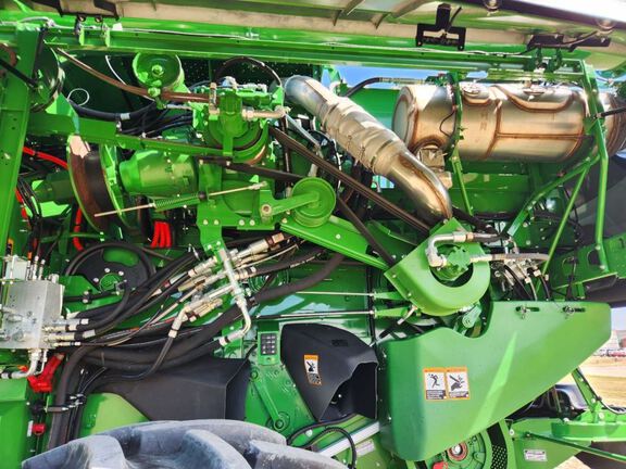 2025 John Deere S7 800 Combine