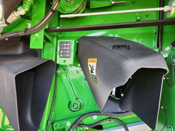 2025 John Deere S7 800 Combine