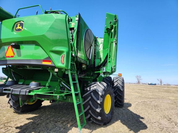 2025 John Deere S7 800 Combine