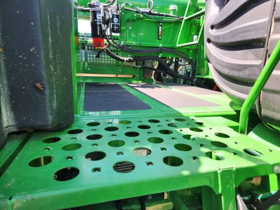 2025 John Deere S7 800 Combine