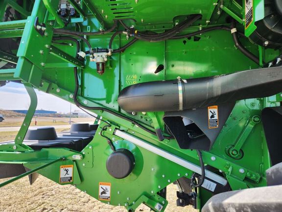 2025 John Deere S7 800 Combine