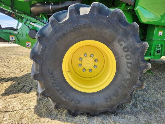2025 John Deere S7 800 Combine