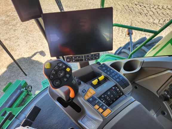 2025 John Deere S7 800 Combine