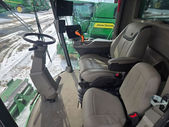 2025 John Deere S7 800 Combine