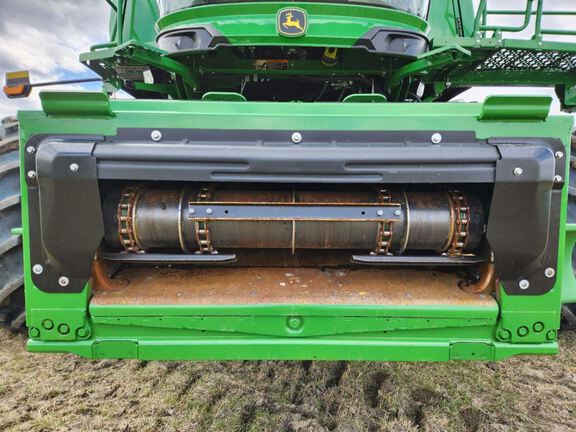 2025 John Deere S7 800 Combine