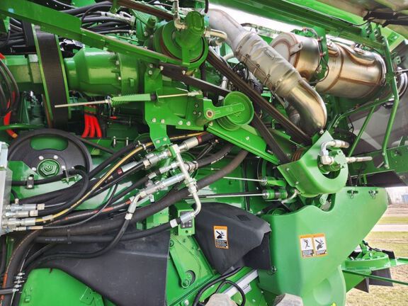 2025 John Deere S7 800 Combine