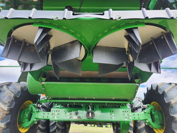 2025 John Deere S7 800 Combine
