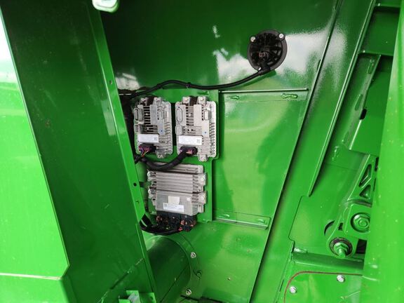 2025 John Deere S7 800 Combine