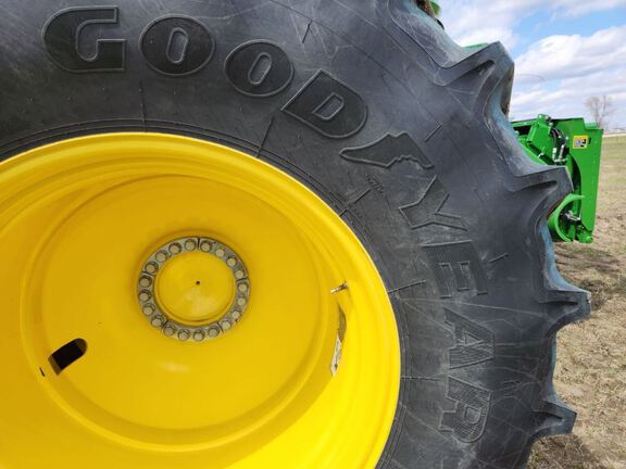 2025 John Deere S7 800 Combine