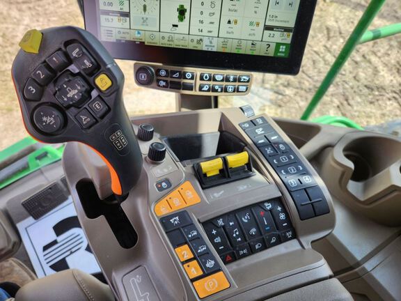 2025 John Deere S7 800 Combine
