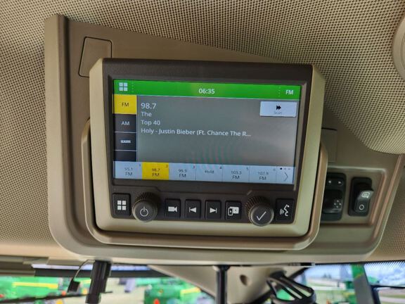 2025 John Deere S7 800 Combine