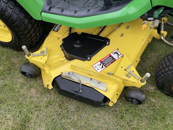 2011 John Deere X724 Garden Tractor