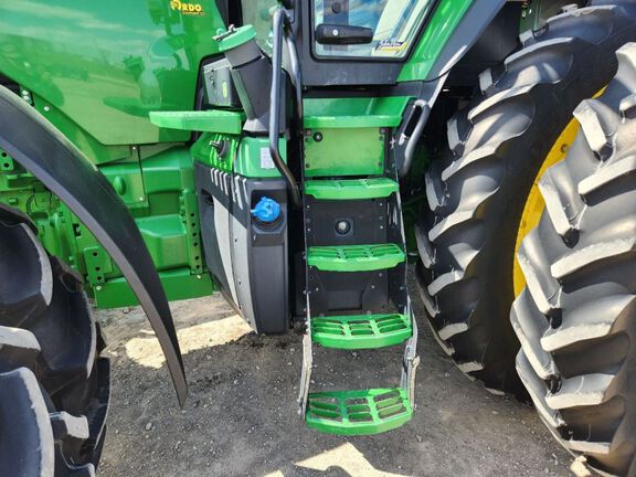 2021 John Deere 8R 340 Tractor