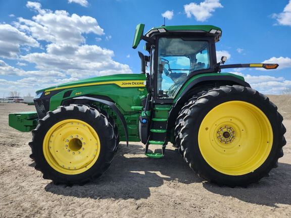 2021 John Deere 8R 340 Tractor