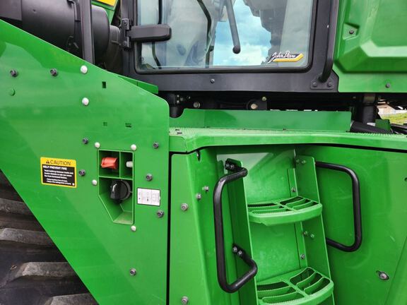 2023 John Deere 9RX 590 Tractor Rubber Track