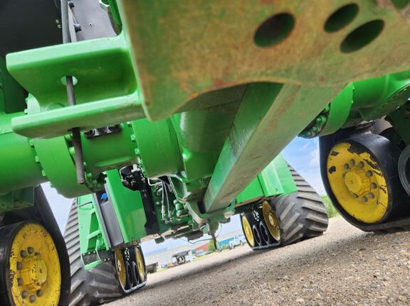 2023 John Deere 9RX 590 Tractor Rubber Track
