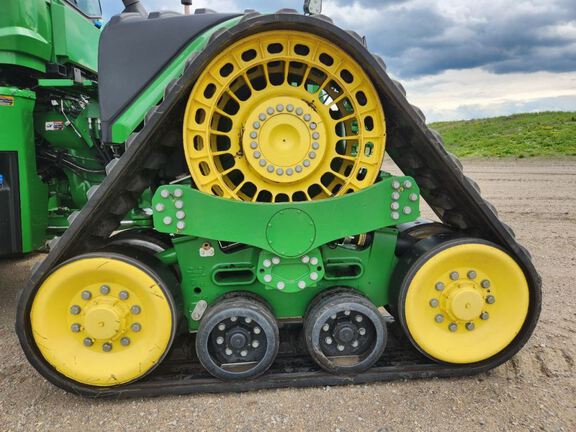 2023 John Deere 9RX 590 Tractor Rubber Track