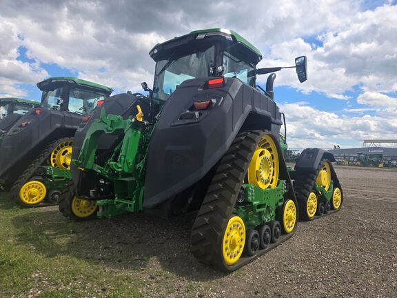 2024 John Deere 8RX 370 Tractor Rubber Track