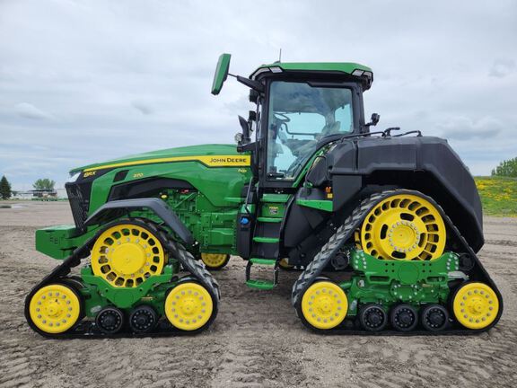 2024 John Deere 8RX 370 Tractor Rubber Track