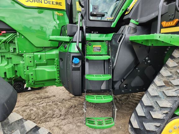 2024 John Deere 8RX 370 Tractor Rubber Track