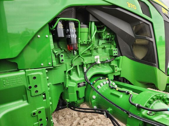 2024 John Deere 8RX 370 Tractor Rubber Track