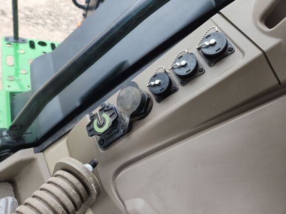2024 John Deere 8RX 370 Tractor Rubber Track