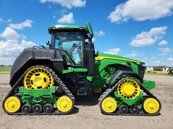 2024 John Deere 8RX 370 Tractor Rubber Track