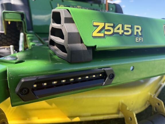 2021 John Deere Z545R Mower/Zero Turn