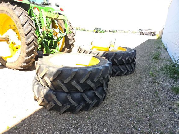 2010 John Deere 8270R Tractor