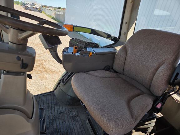 2010 John Deere 8270R Tractor