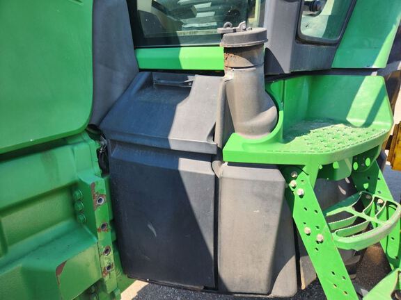2010 John Deere 8270R Tractor