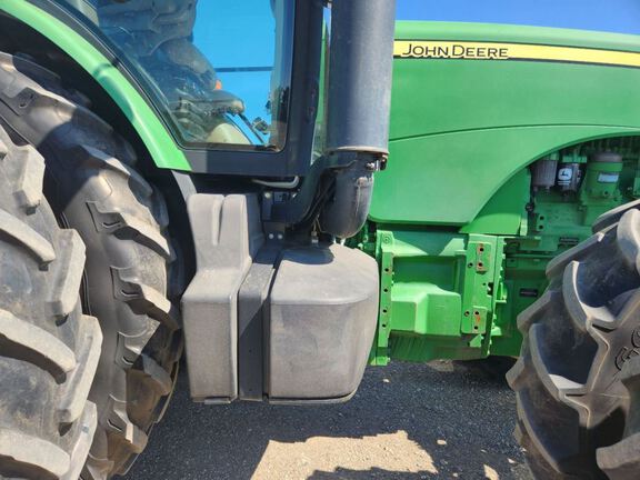 2010 John Deere 8270R Tractor