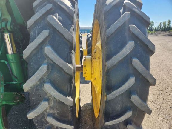 2010 John Deere 8270R Tractor