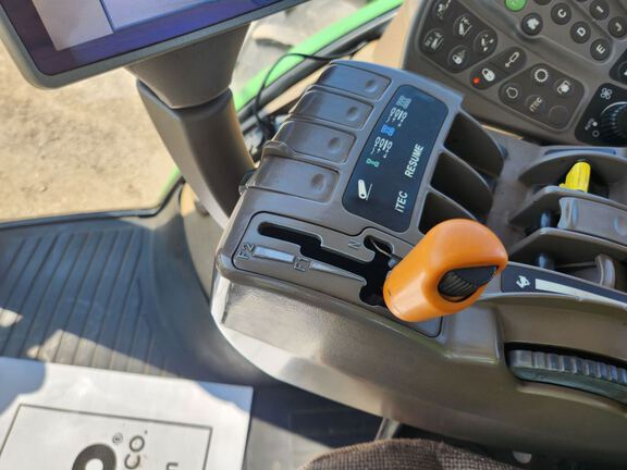 2010 John Deere 8270R Tractor
