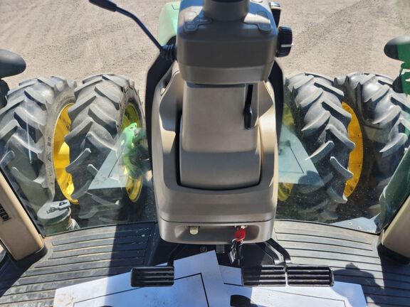 2010 John Deere 8270R Tractor