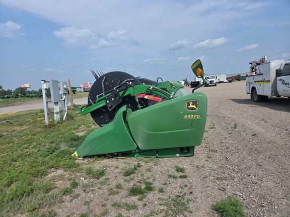 2018 John Deere 645FD Header Combine