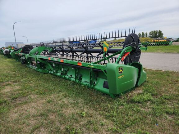 2018 John Deere 645FD Header Combine