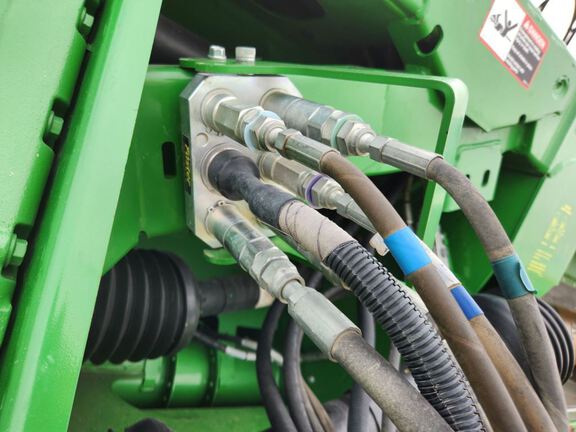 2018 John Deere 645FD Header Combine