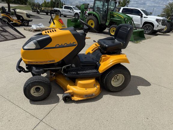 Cub Cadet I1050 Garden Tractor