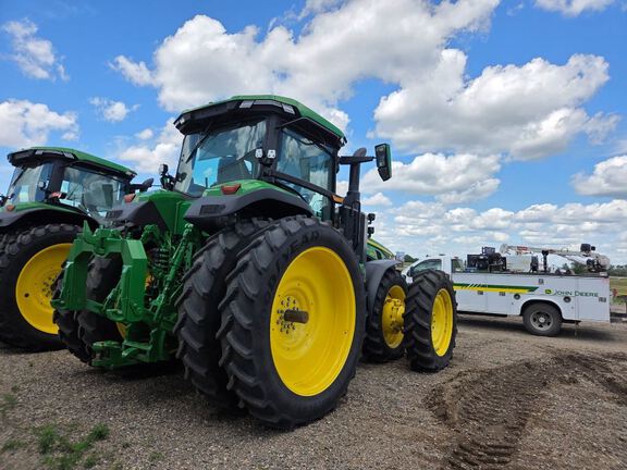 2025 John Deere 8R 340 Tractor
