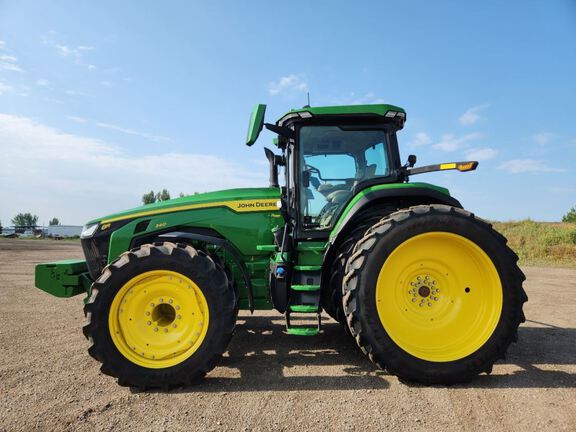 2025 John Deere 8R 340 Tractor