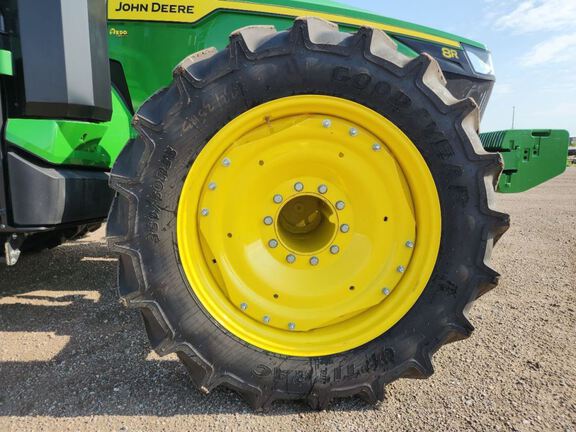 2025 John Deere 8R 340 Tractor