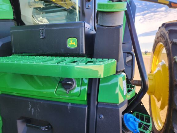 2025 John Deere 8R 340 Tractor