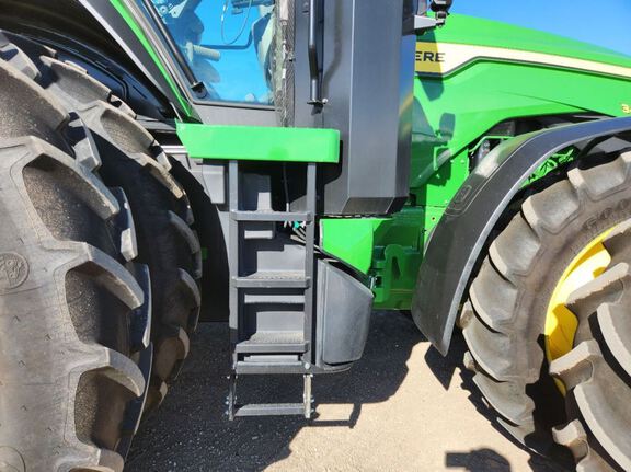 2025 John Deere 8R 340 Tractor