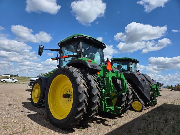 2025 John Deere 8R 340 Tractor
