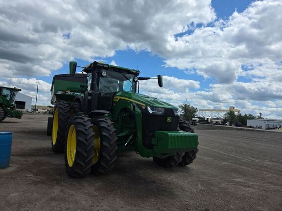 2025 John Deere 8R 310 Tractor