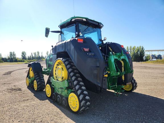 2024 John Deere 8RX 370 Tractor Rubber Track