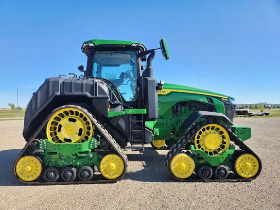2024 John Deere 8RX 370 Tractor Rubber Track
