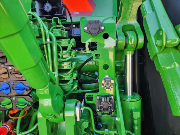 2024 John Deere 8RX 370 Tractor Rubber Track