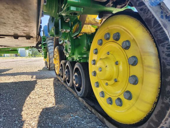 2024 John Deere 8RX 370 Tractor Rubber Track